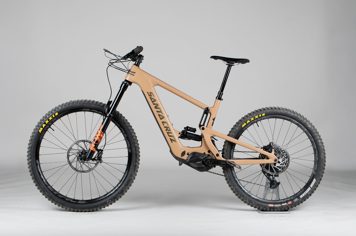 Santa Cruz Bullit V3 - käytetty sähköpyörä 175-185 cm ajajalle