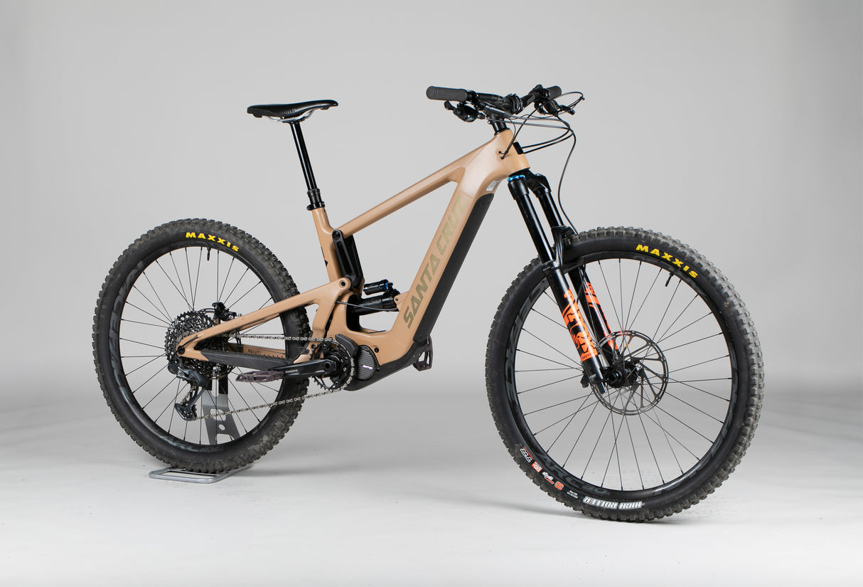 Santa Cruz Bullit V3 - käytetty sähköpyörä 175-185 cm ajajalle