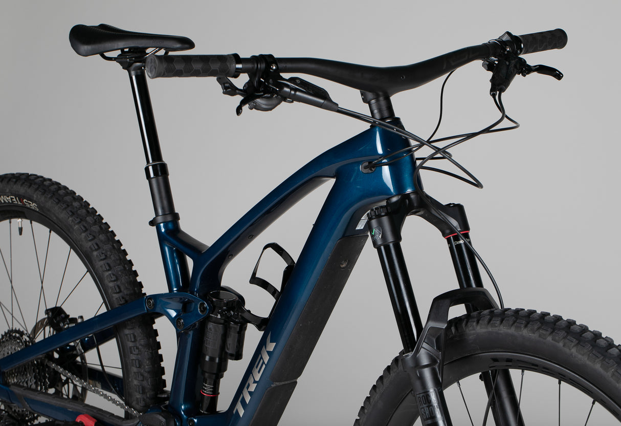 Trek Fuel Exe 9.8 Xt - käytetty sähköpyörä 165-178 cm ajajalle