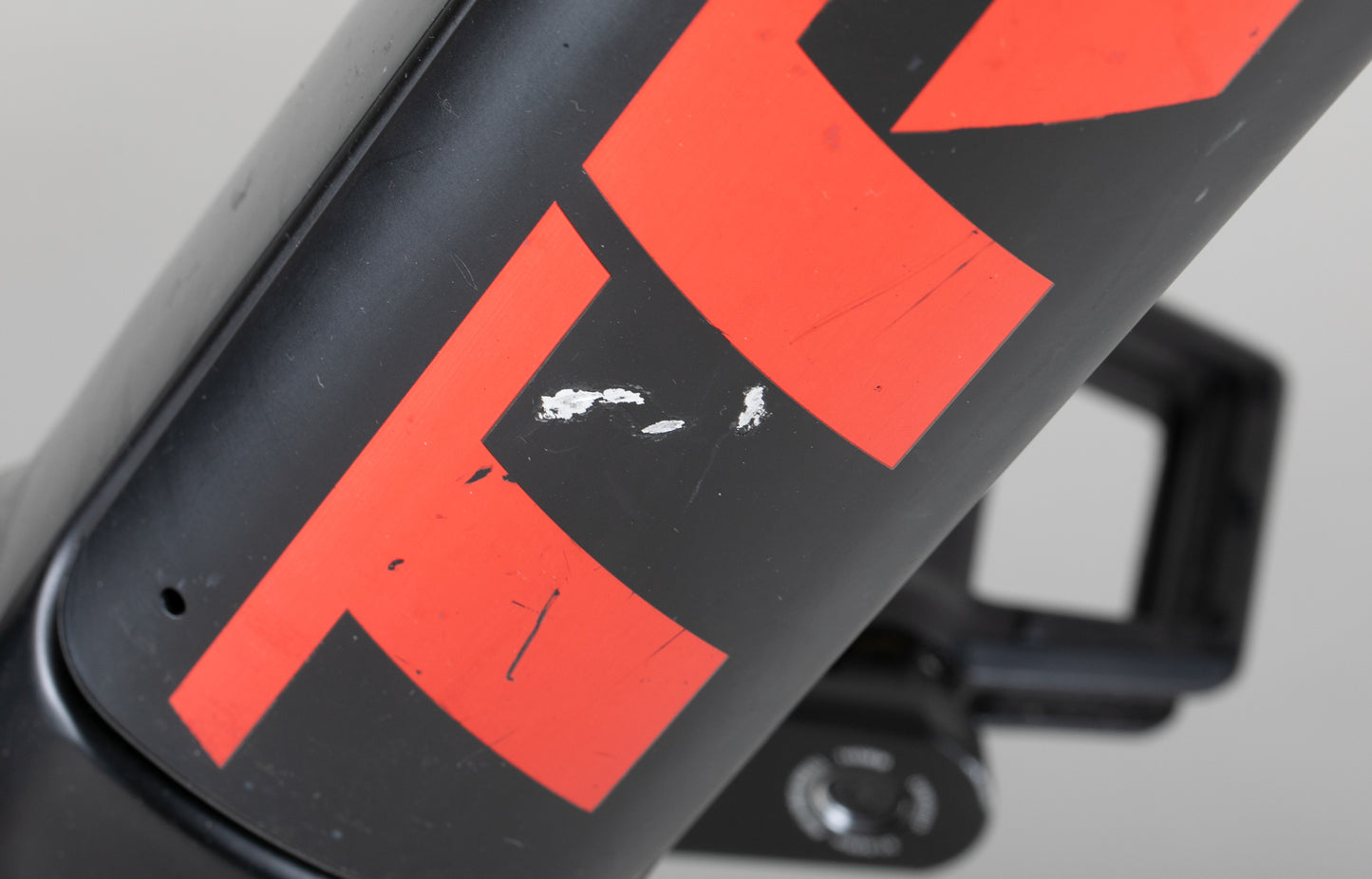 Trek Powerfly 5 - käytetty sähköpyörä 174-188 cm ajajalle