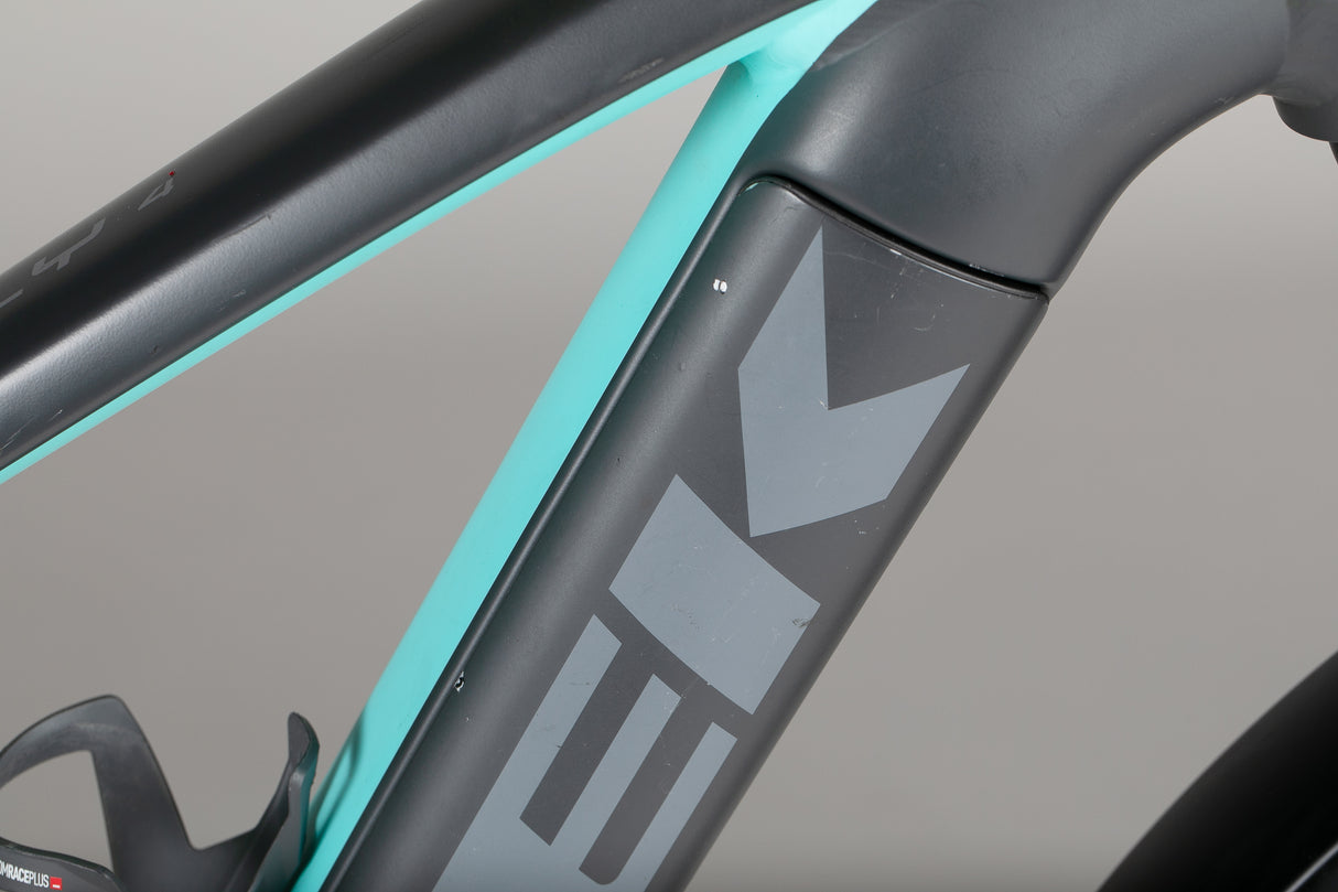 Trek Powerfly 4 - käytetty sähköpyörä 165-178 cm ajajalle