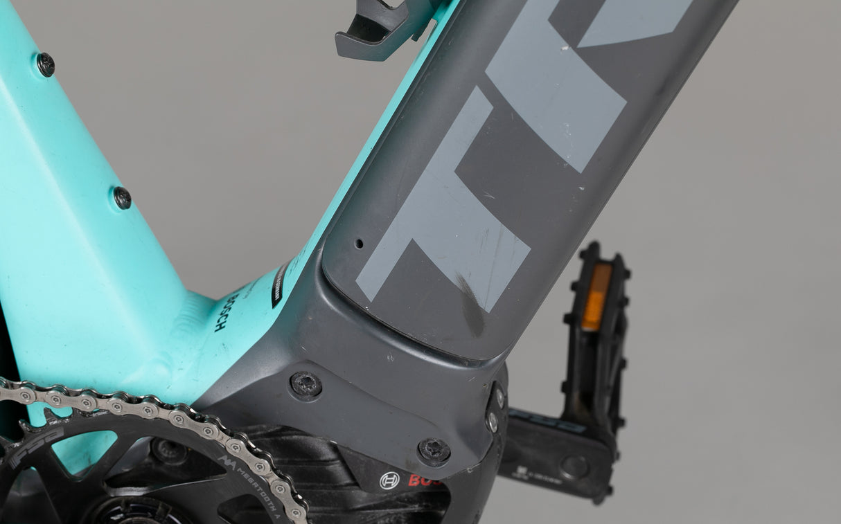 Trek Powerfly 4 - käytetty sähköpyörä 165-178 cm ajajalle
