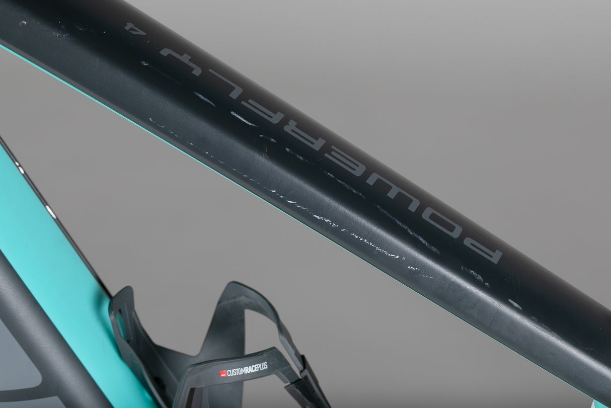Trek Powerfly 4 - käytetty sähköpyörä 165-178 cm ajajalle
