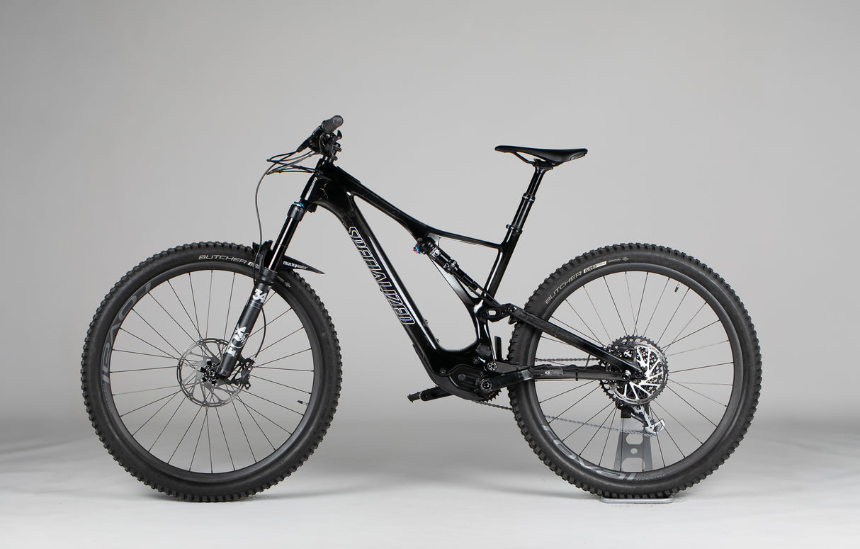 Specialized Turbo Levo Sl Expert Carbon - käytetty sähköpyörä 178-189 cm ajajalle