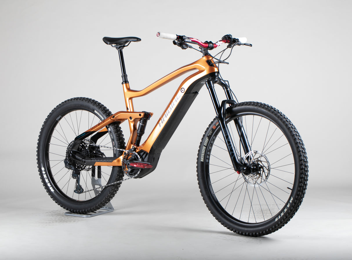 Haibike Allmtn CF 6 - käytetty sähköpyörä 186–199 cm ajajalle