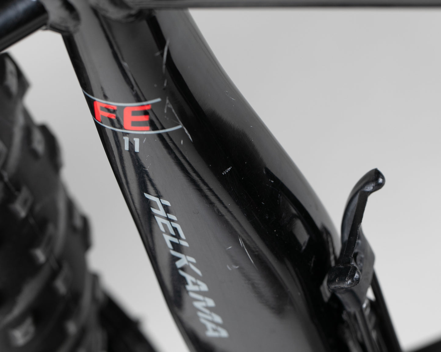 Helkama Fe11 Jousto - käytetty sähköpyörä 165-180 cm ajajalle