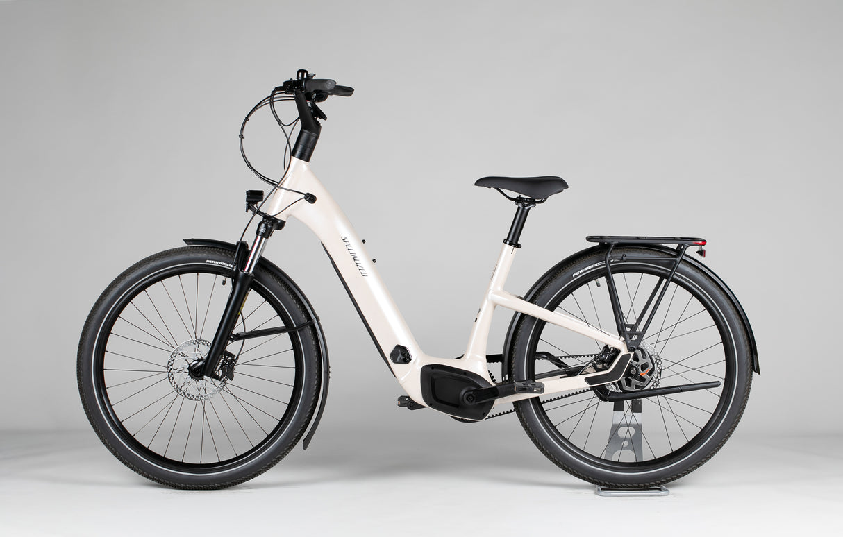 Specialized Turbo Como 3.0 Igh - käytetty sähköpyörä 176-187 cm ajajalle