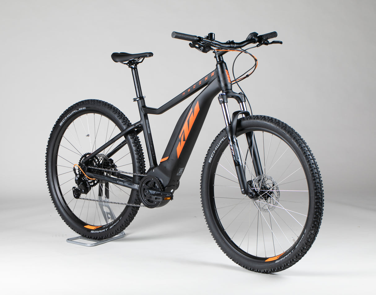 KTM Macina Ride 591 - outlet-sähköpyörä 175-184 cm ajajalle
