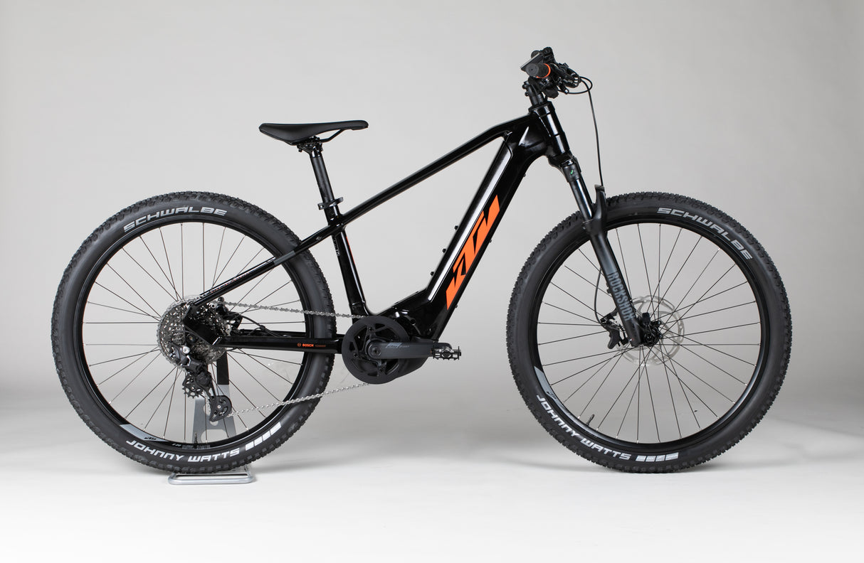 KTM Macina Team 772 - outlet-sähköpyörä 152-164 cm ajajalle