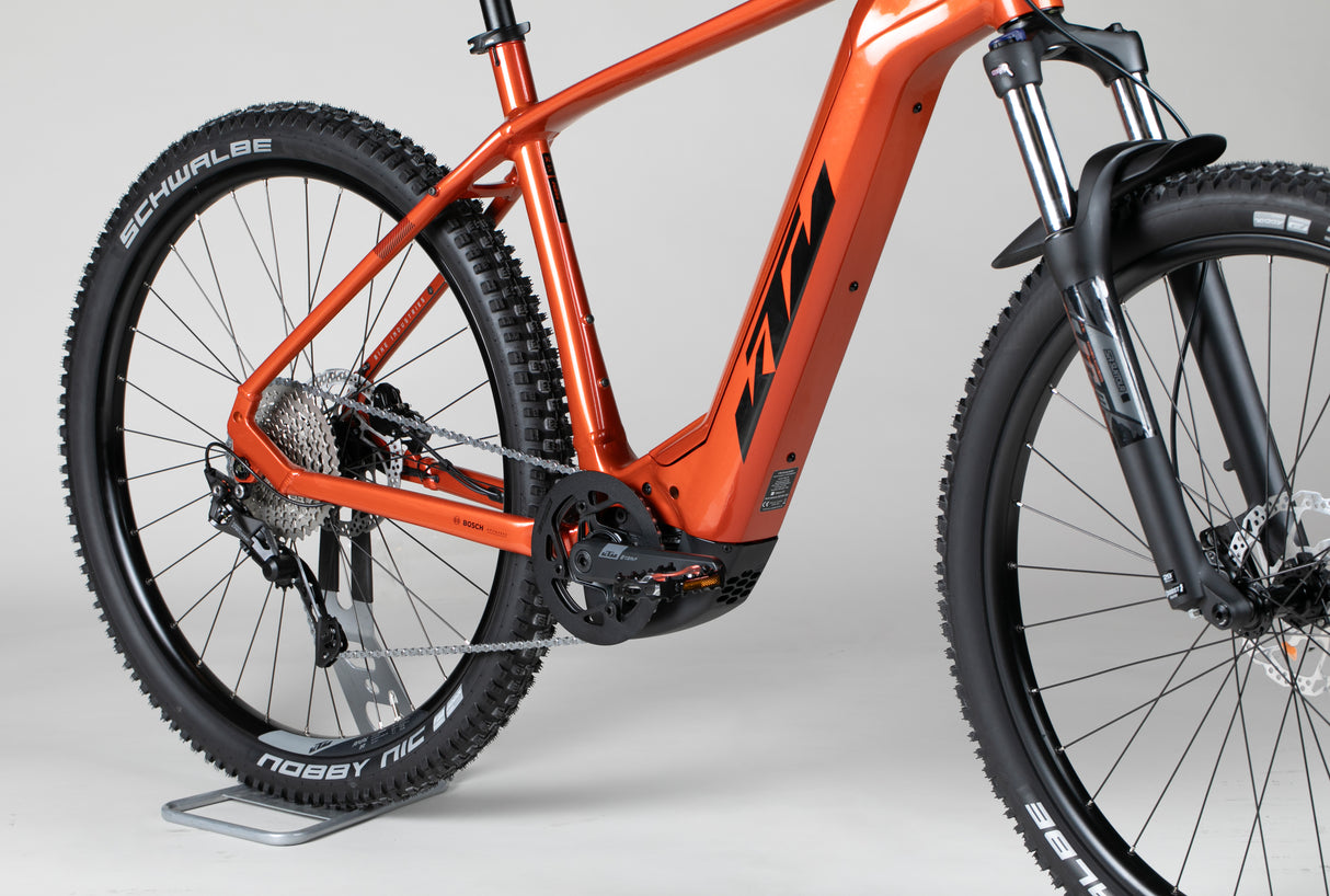 KTM Macina Team 793 - outlet-sähköpyörä 182-192 cm ajajalle