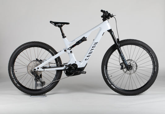 Canyon Spectral:ON CF 7 - käytetty sähköpyörä 174-184 cm ajajalle