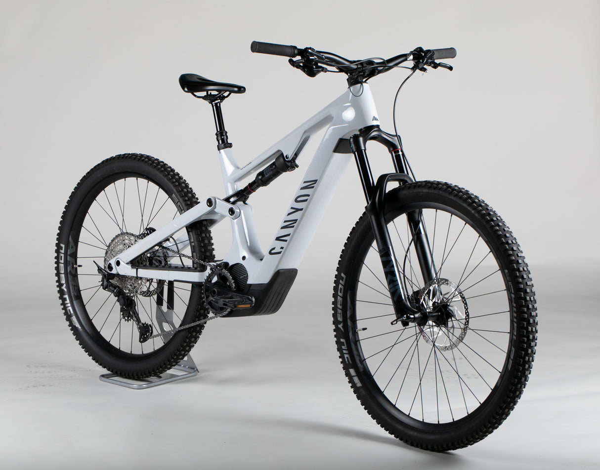 Canyon Spectral:ON CF 7 - käytetty sähköpyörä 174-184 cm ajajalle