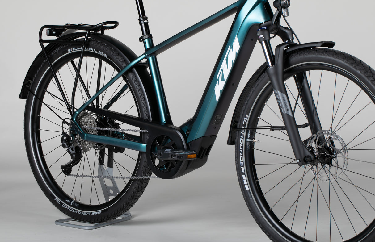 KTM Macina Gran 820 - outlet-sähköpyörä 165-169 cm ajajalle