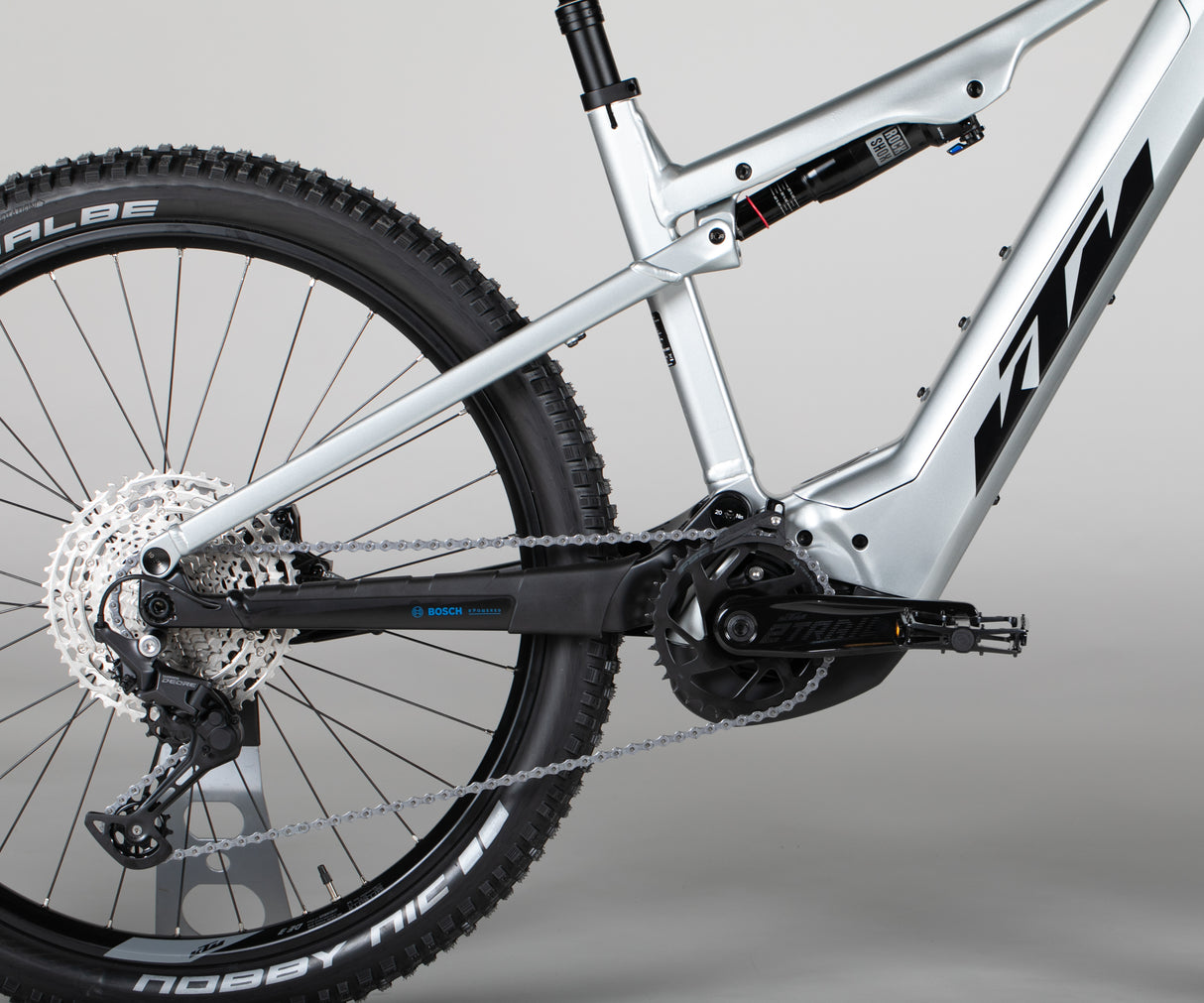 KTM Macina Lycan 772 - outlet-sähköpyörä 165-174 cm ajajalle