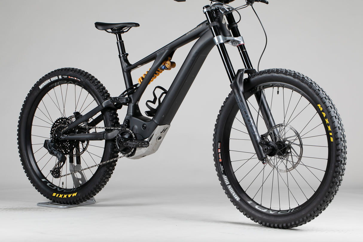Specialized Turbo Kenevo Expert - käytetty sähköpyörä 177-189 cm ajajalle