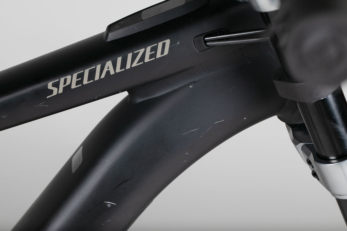 Specialized Turbo Kenevo Expert - käytetty sähköpyörä 177-189 cm ajajalle