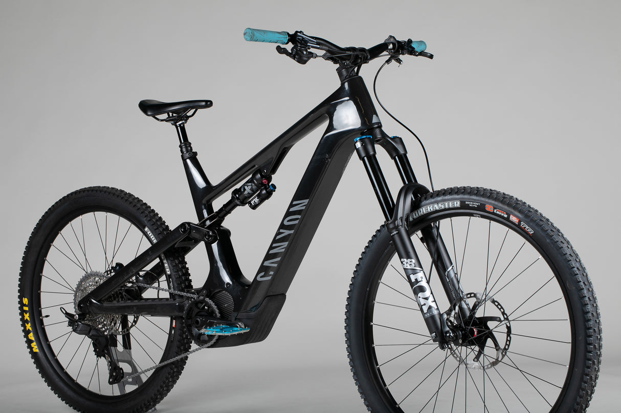 Canyon Spectral:On Cf 8 - käytetty sähköpyörä 190-203 cm ajajalle