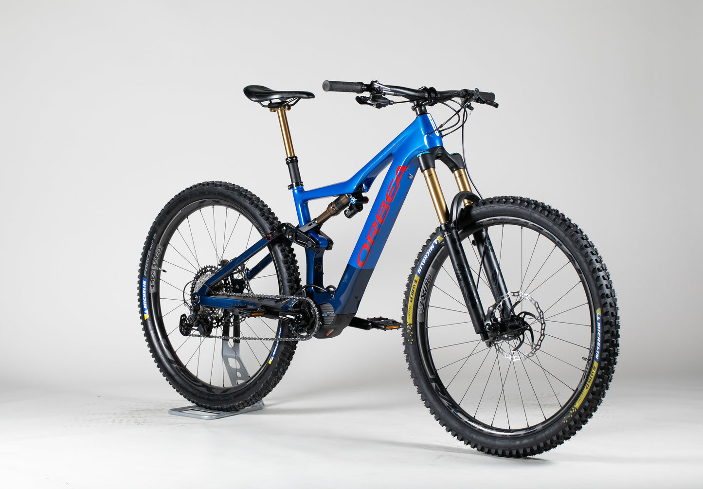 Orbea Rise MyO Custom Carbon M-Team - käytetty sähköpyörä ajajalle 160-175 cm