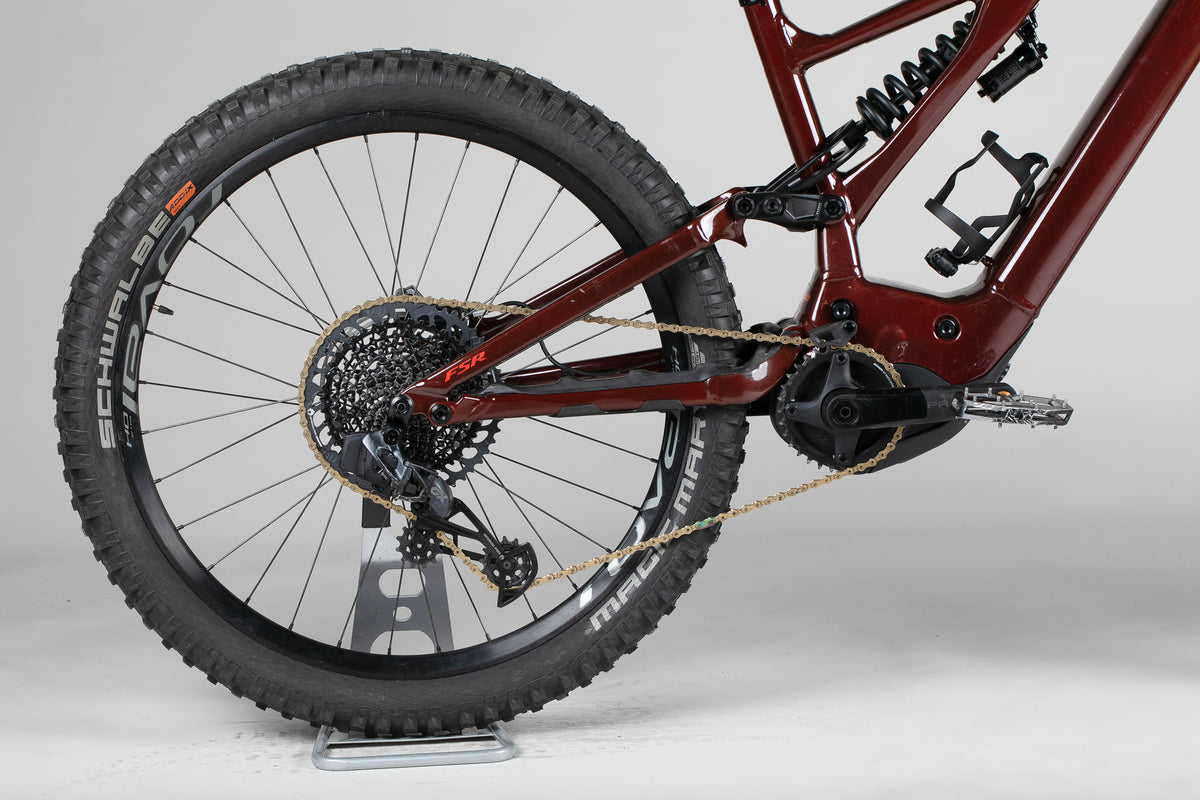 Specialized Turbo Kenevo Expert - käytetty sähköpyörä 178-188 cm ajajalle