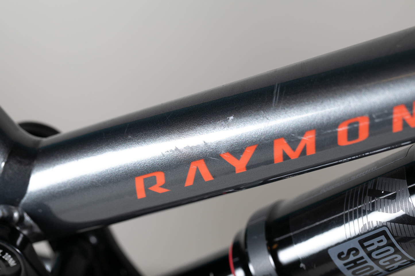 Raymon Trairay 8.0 - käytetty sähköpyörä ajajalle 186-199 cm