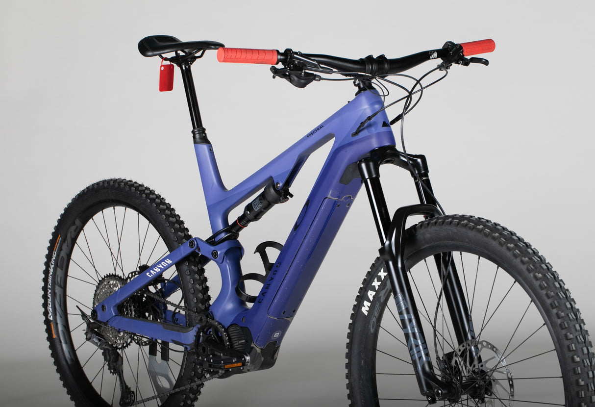 Canyon Spectral:On Cf 7 - käytetty sähköpyörä 191–200 cm ajajalle