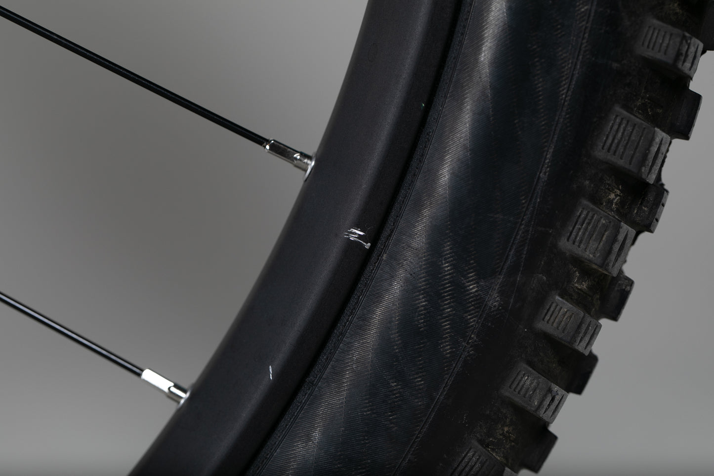 Husqvarna Mountain Cross 5 - käytetty sähköpyörä ajajalle 186-199 cm