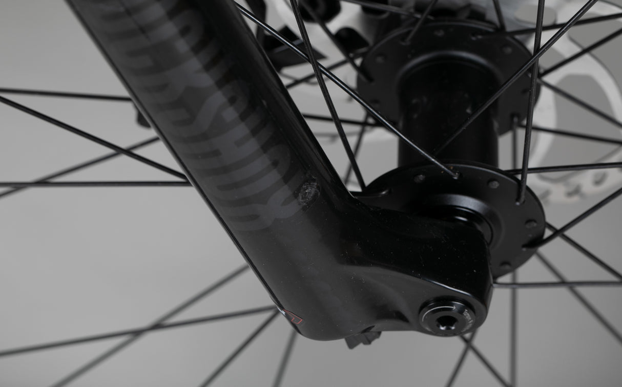 Trek Powerfly 7 - käytetty sähköpyörä 177-188 cm ajajalle