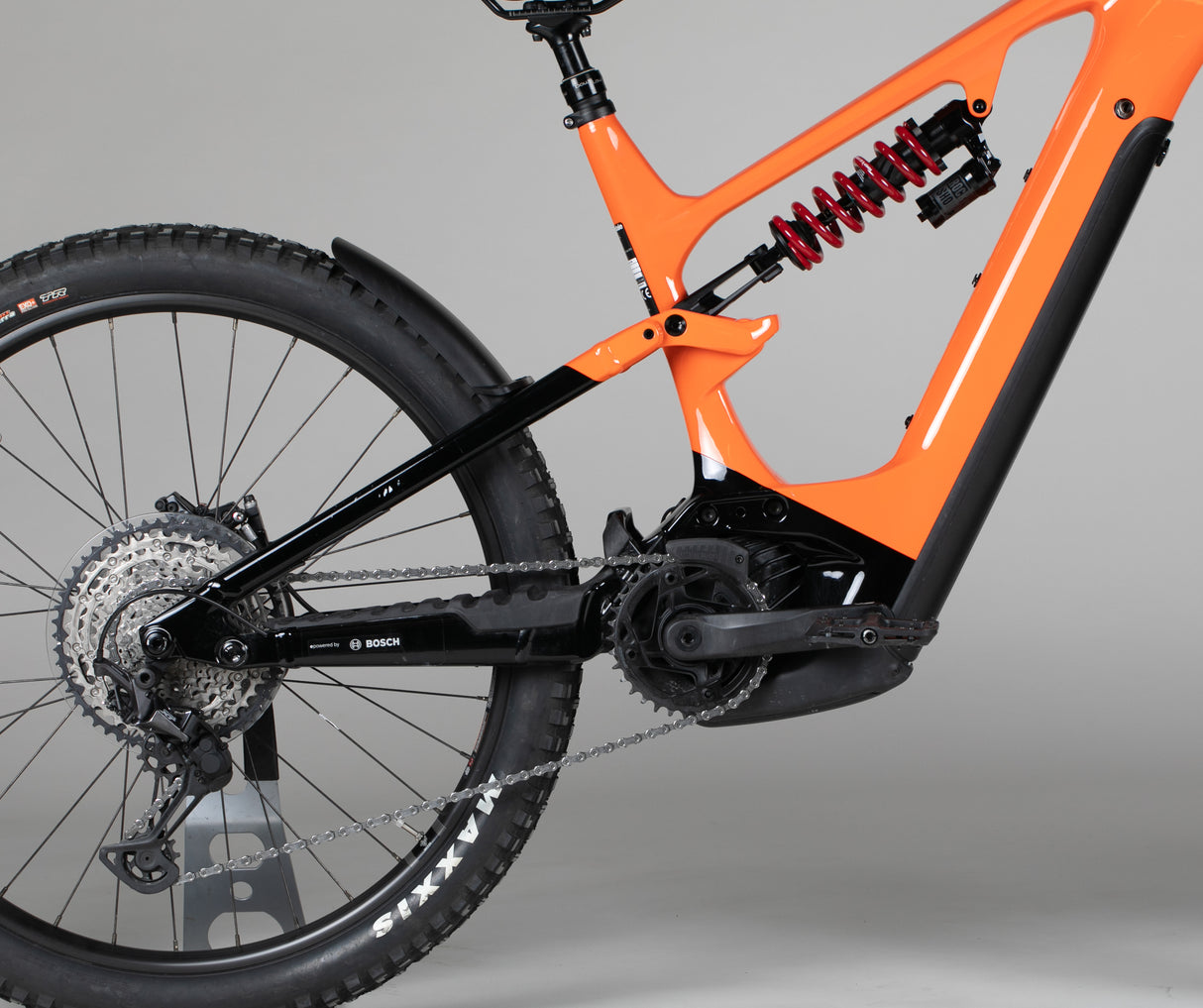 Cannondale Moterra Neo Lt Carbon 2 - käytetty sähköpyörä 172–185 cm ajajalle