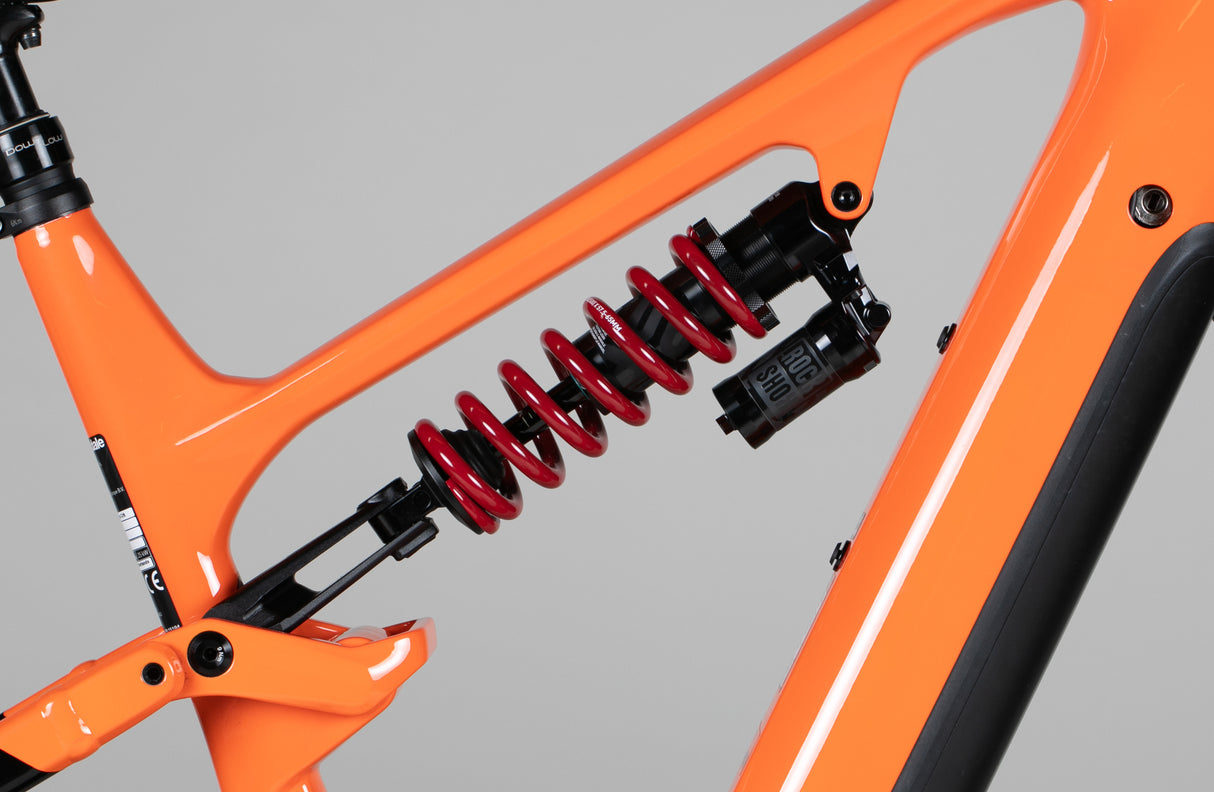 Cannondale Moterra Neo Lt Carbon 2 - käytetty sähköpyörä 172–185 cm ajajalle