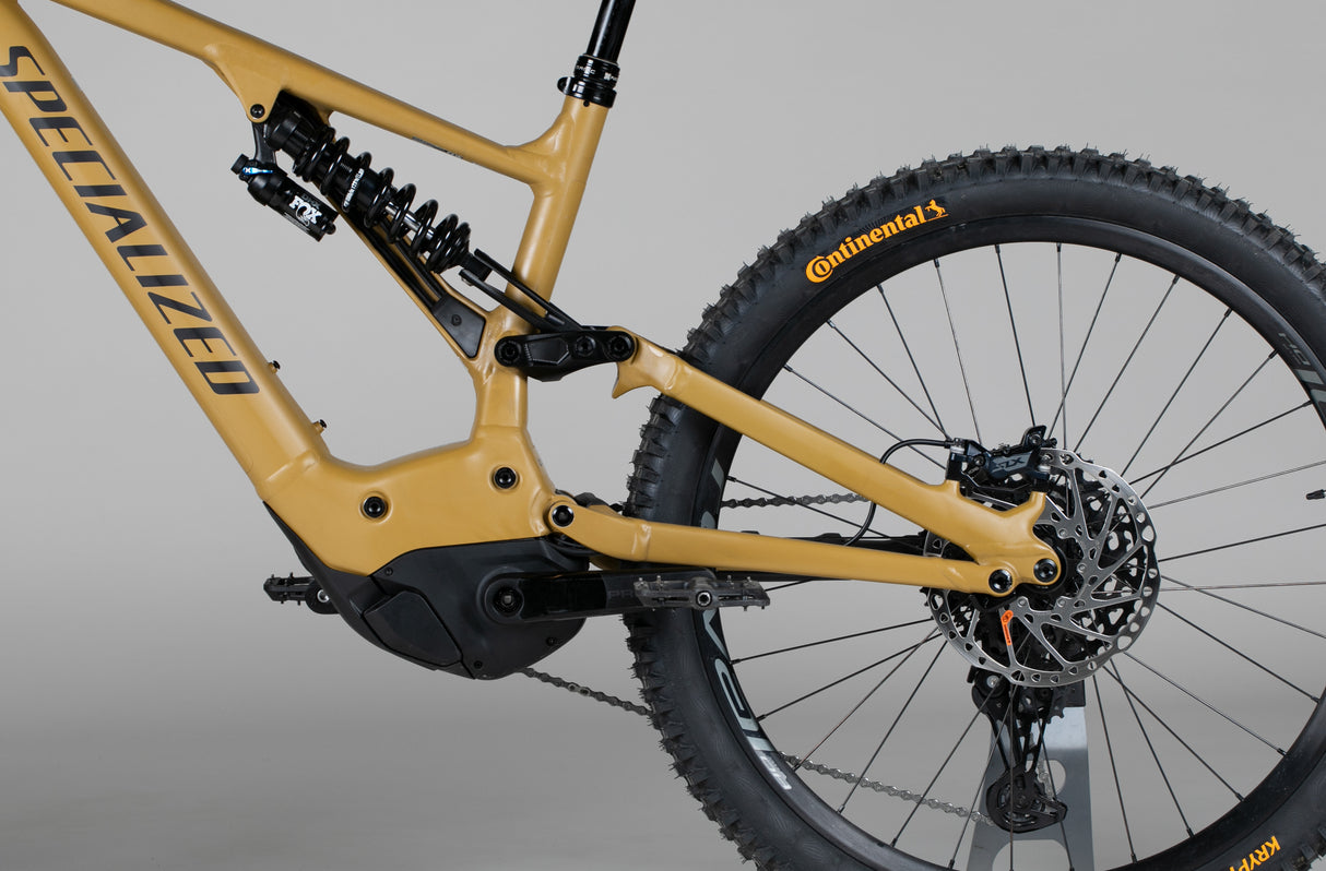 Specialized Turbo Kenevo Comp - käytetty sähköpyörä 172–188 cm ajajalle