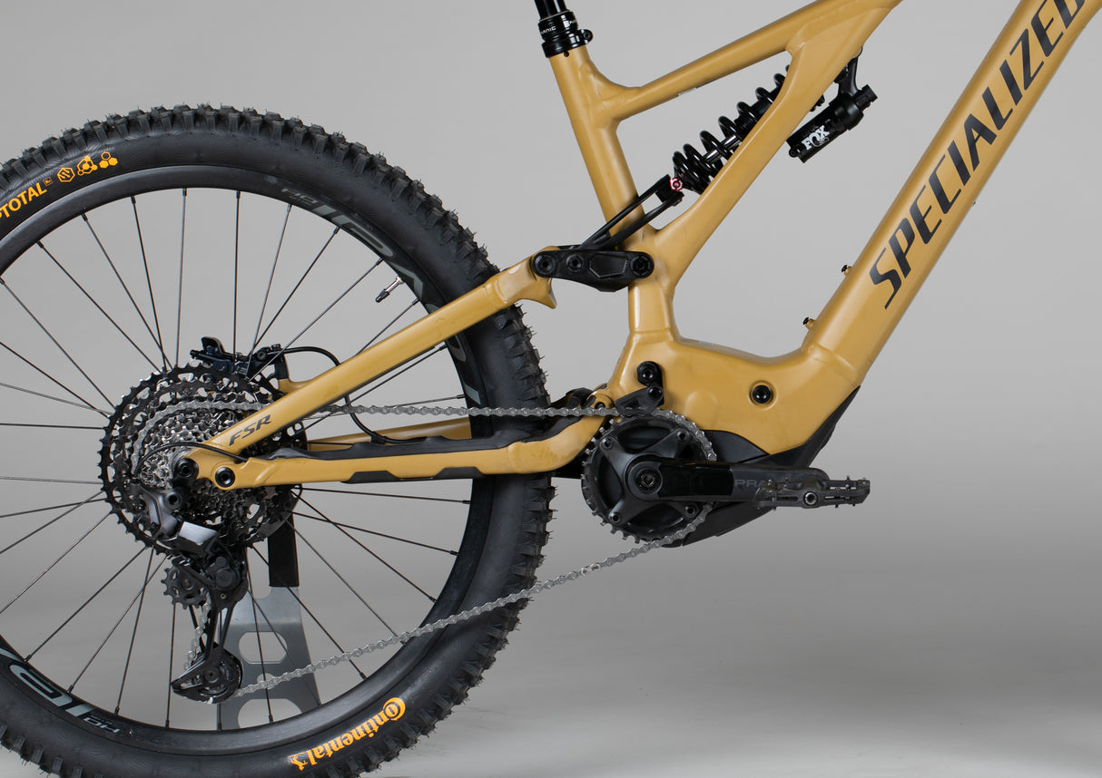 Specialized Turbo Kenevo Comp - käytetty sähköpyörä 172–188 cm ajajalle