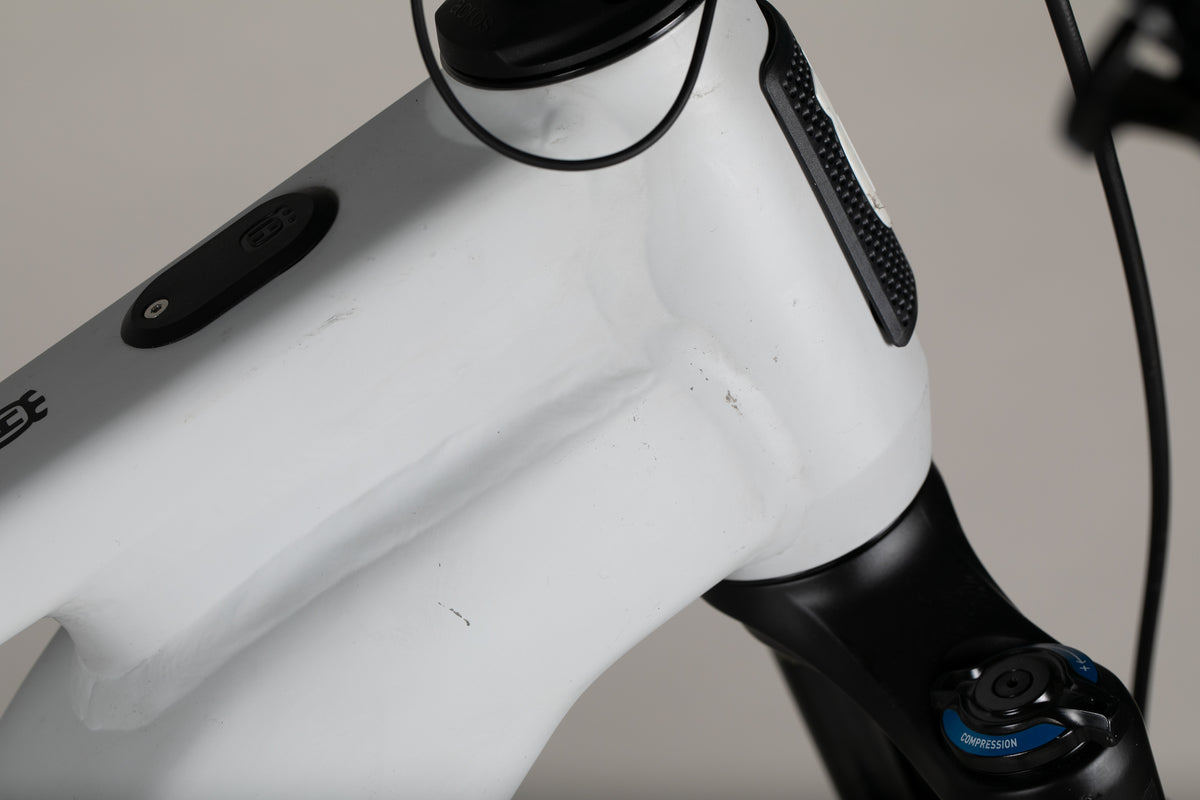 Husqvarna Mountain Cross MC3 - käytetty sähköpyörä 178-189 cm ajajalle