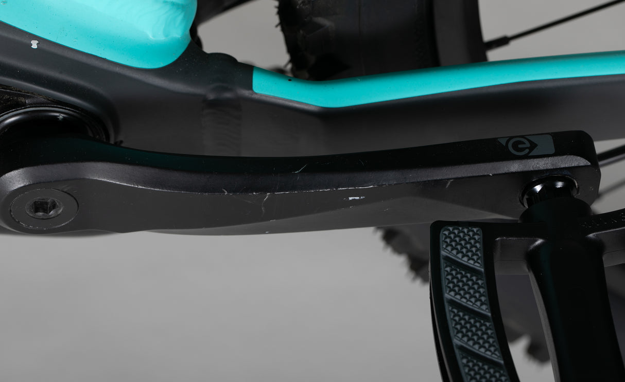 Trek Powerfly 4 - käytetty sähköpyörä 173–188 cm ajajalle