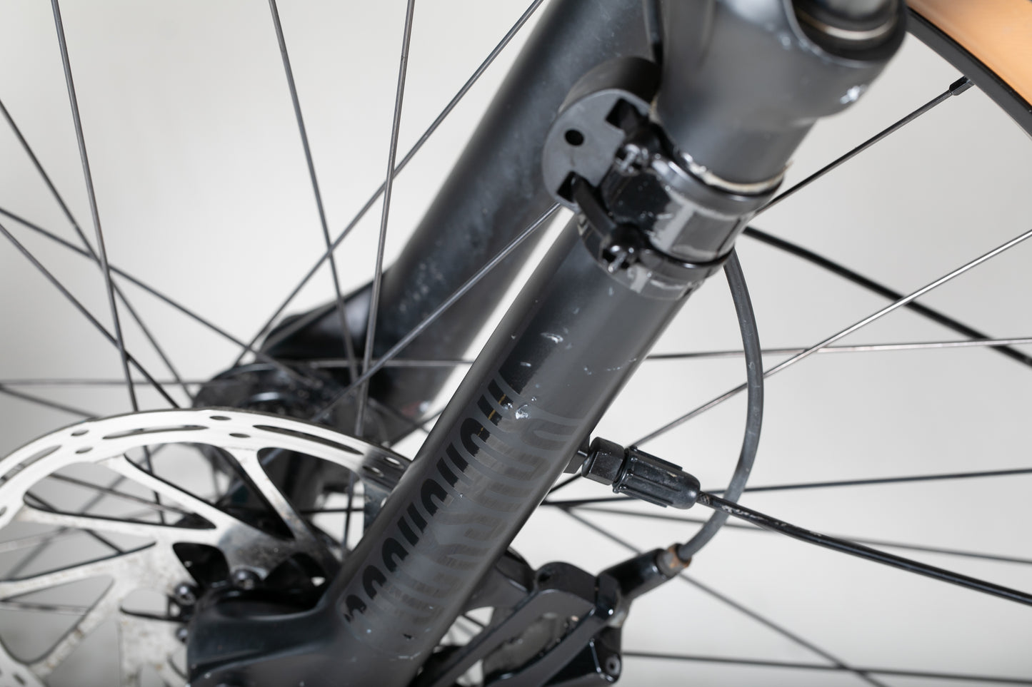Mondraker Prime X - käytetty sähköpyörä ajajalle 185–195 cm