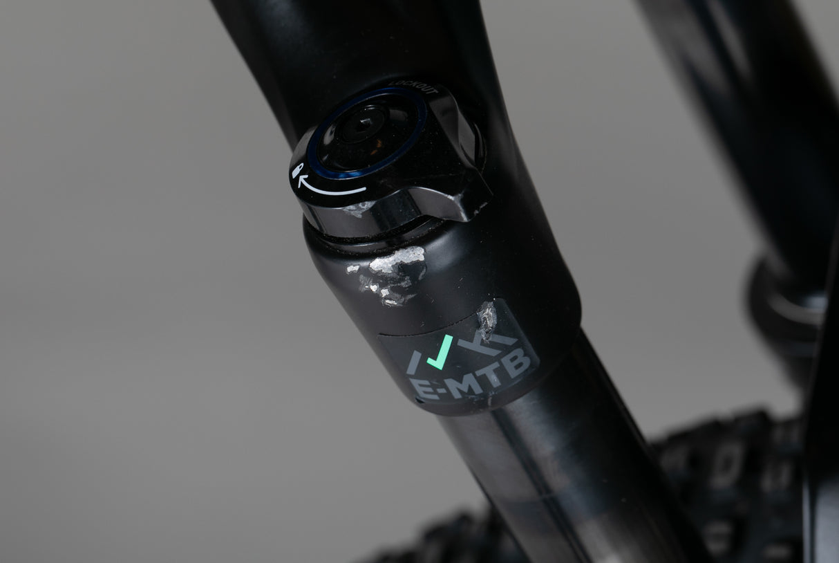 Helkama Force 27.5” 12sp - käytetty sähköpyörä 170–190 cm ajajalle