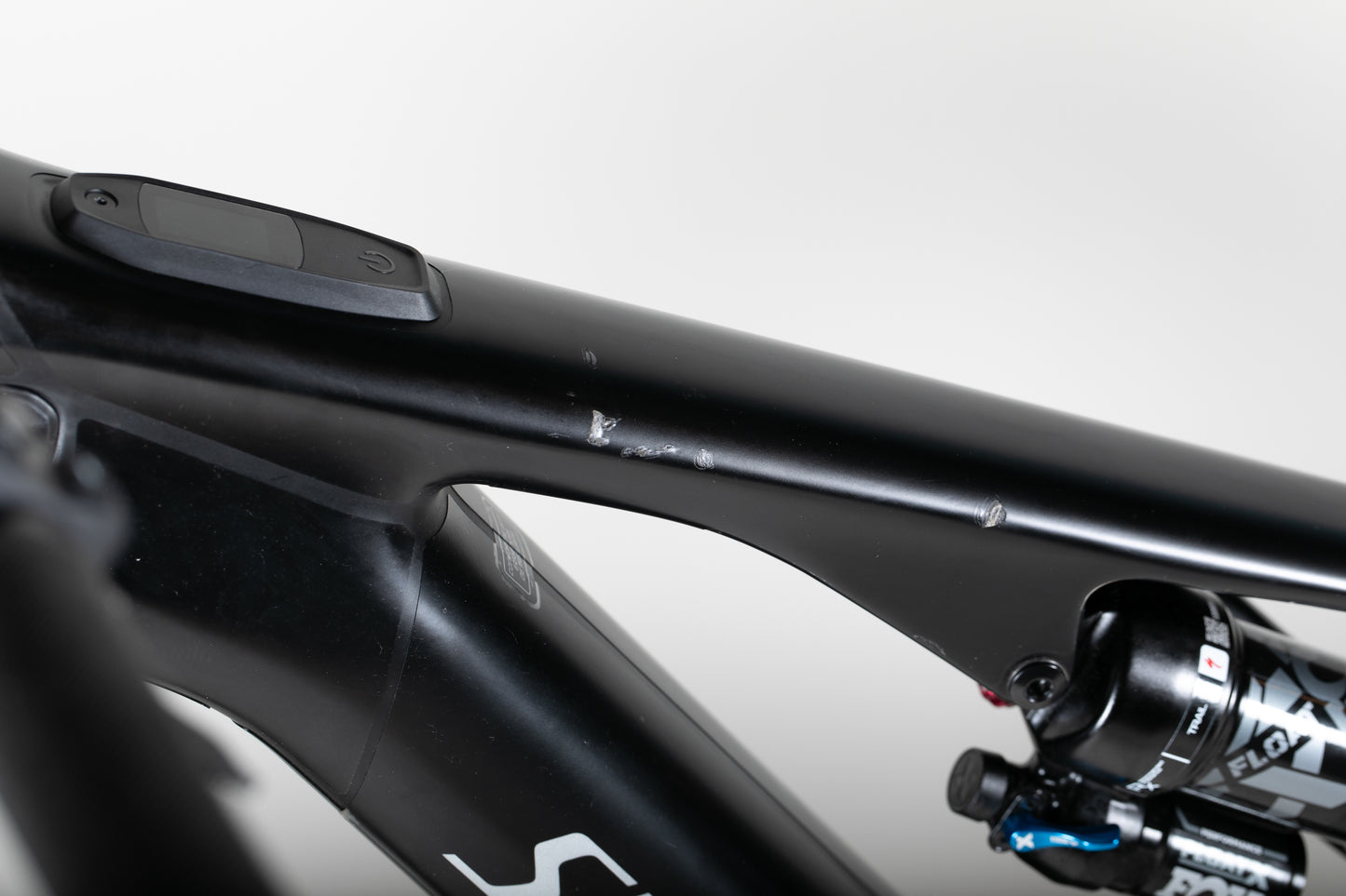 Specialized Turbo Levo 3 Comp Carbon - käytetty sähköpyörä ajajalle 163-173 cm