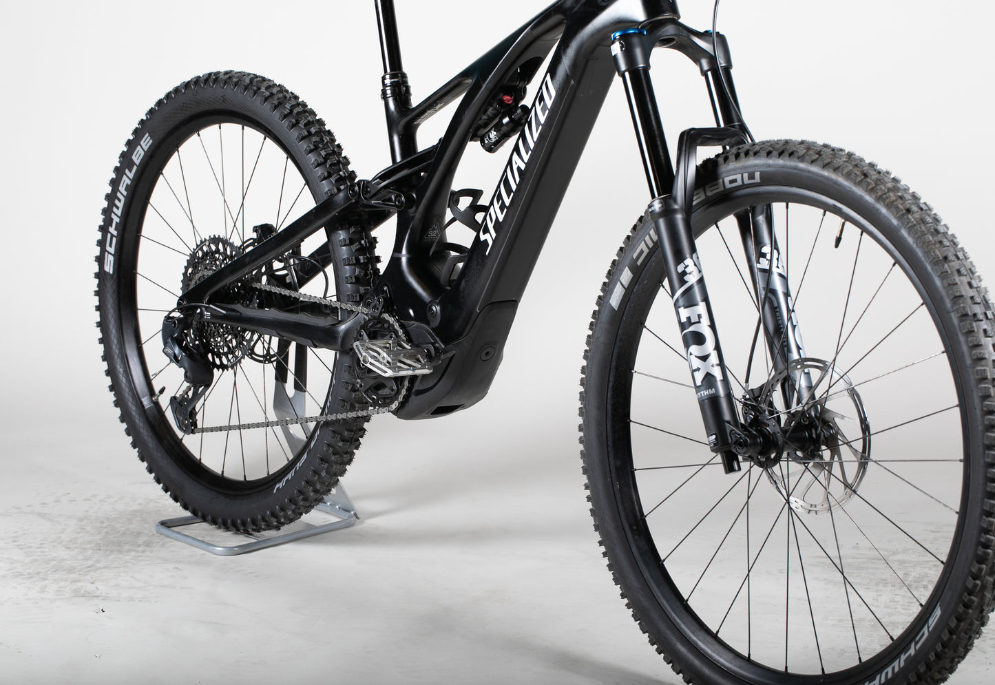 Specialized Turbo Levo 3 Comp Carbon - käytetty sähköpyörä ajajalle 163-173 cm