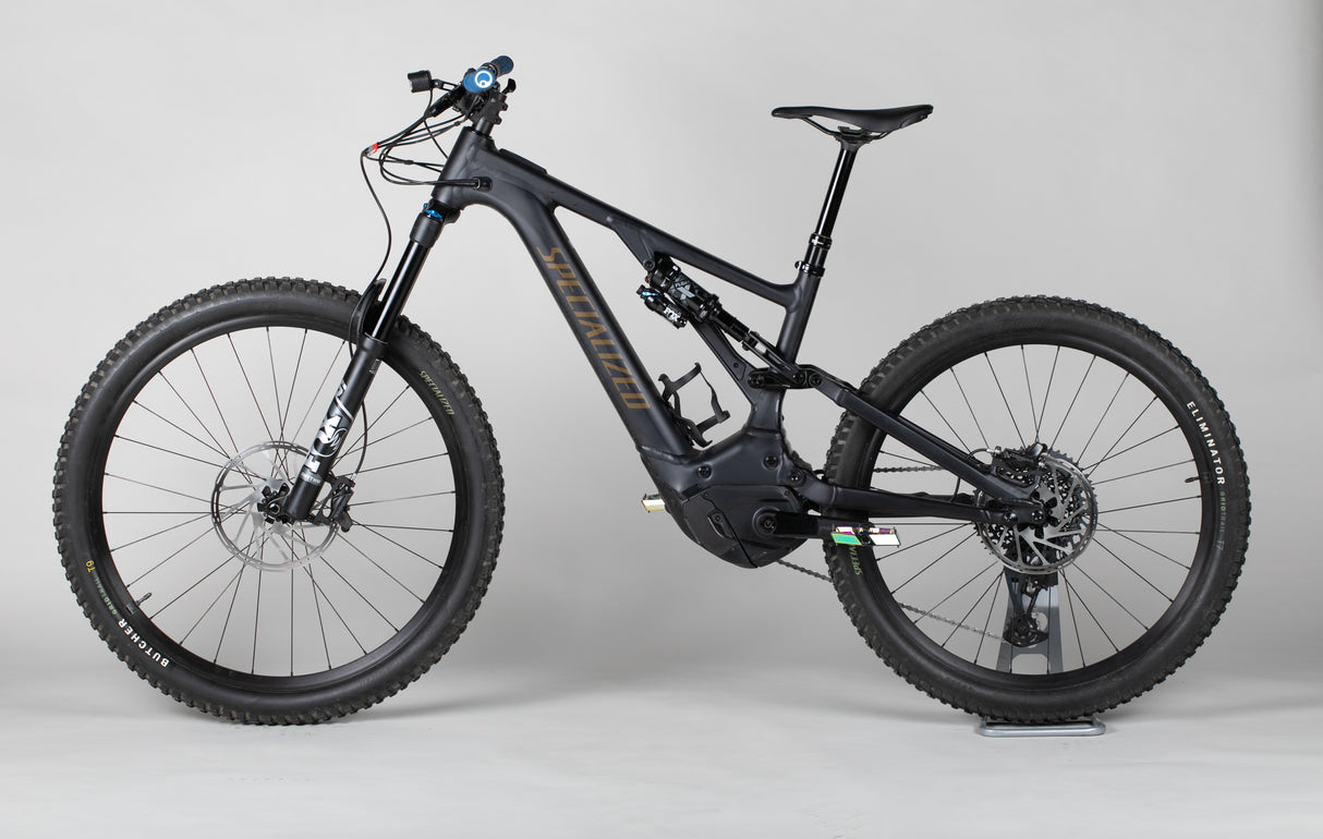 Specialized Turbo Levo Comp Alloy - käytetty sähköpyörä 173–188 cm ajajalle