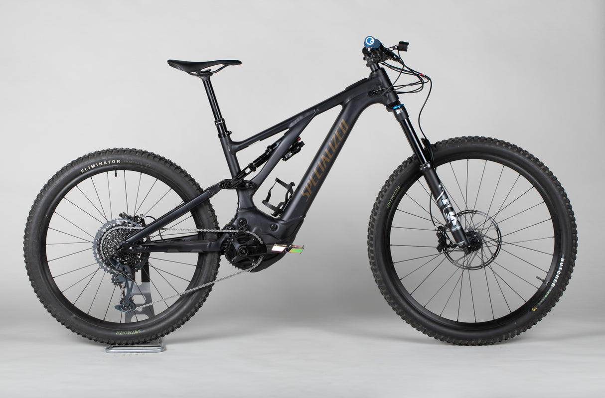 Specialized Turbo Levo Comp Alloy - käytetty sähköpyörä 173–188 cm ajajalle