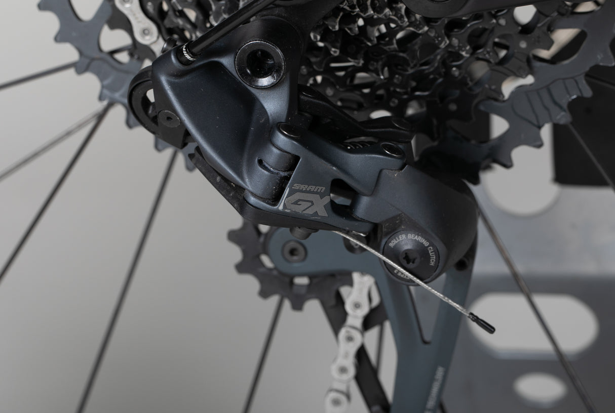 Specialized Turbo Levo Comp Alloy - käytetty sähköpyörä 173–188 cm ajajalle