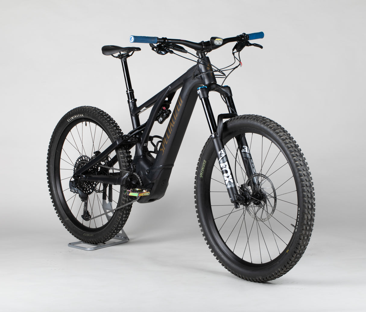 Specialized Turbo Levo Comp Alloy - käytetty sähköpyörä 173–188 cm ajajalle