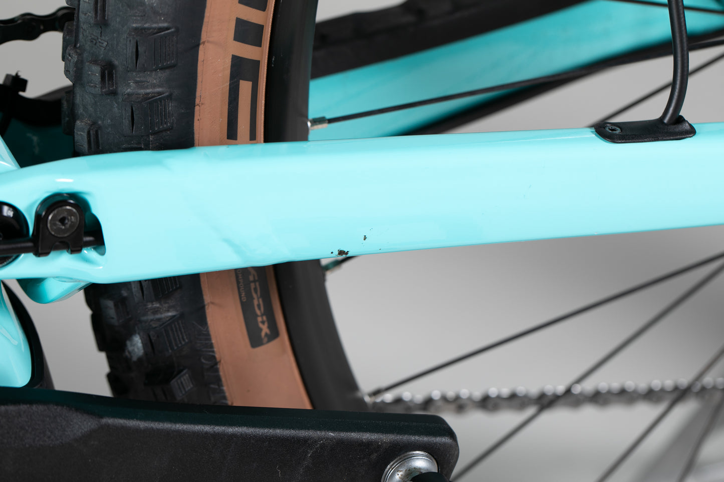 CUBE Stereo Hybrid 140 HPC Race 625 - käytetty sähköpyörä 170-180 cm ajajalle