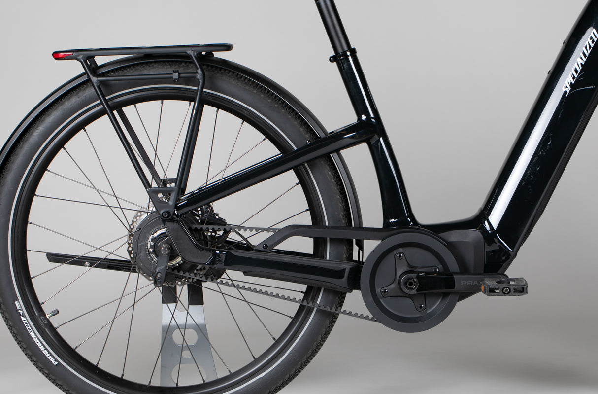 Specialized Turbo Como 3.0 IGH - käytetty sähköpyörä 168-180 cm ajajalle