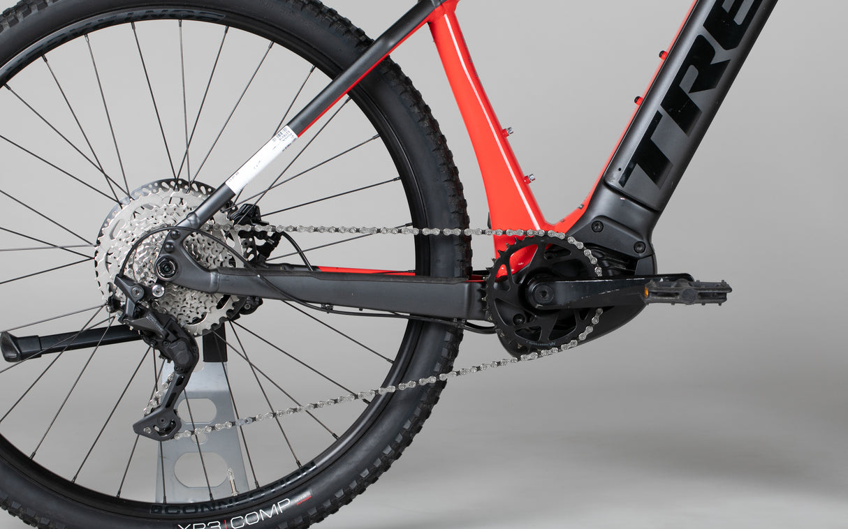 Trek Powerfly 4 - käytetty sähköpyörä 195-203 cm ajajalle