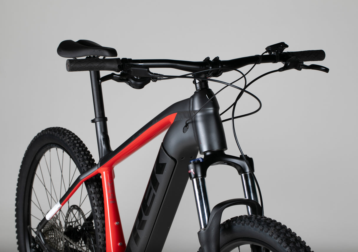 Trek Powerfly 4 - käytetty sähköpyörä 195-203 cm ajajalle