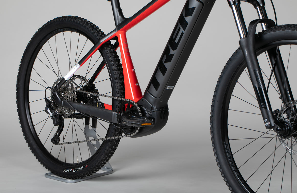 Trek Powerfly 4 - käytetty sähköpyörä 195-203 cm ajajalle