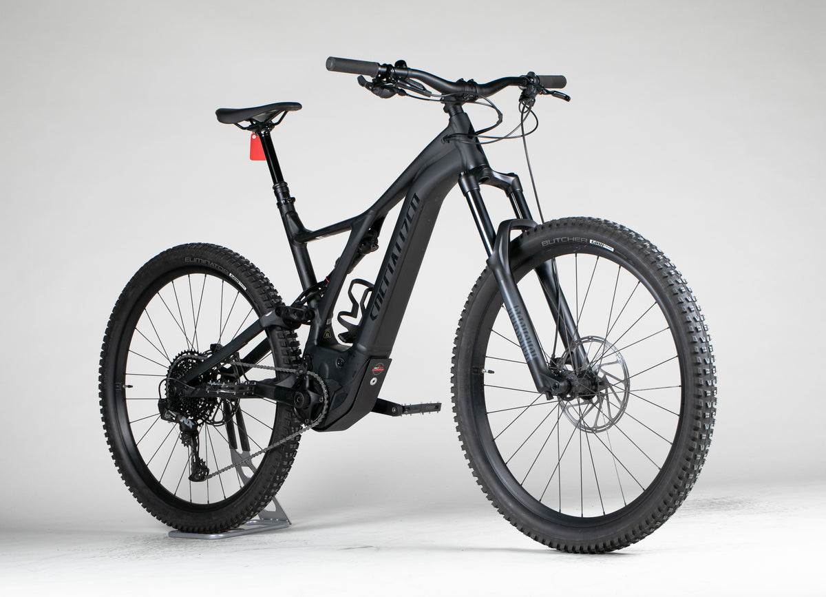 Specialized Turbo Levo - käytetty sähköpyörä 185-193 cm ajajalle