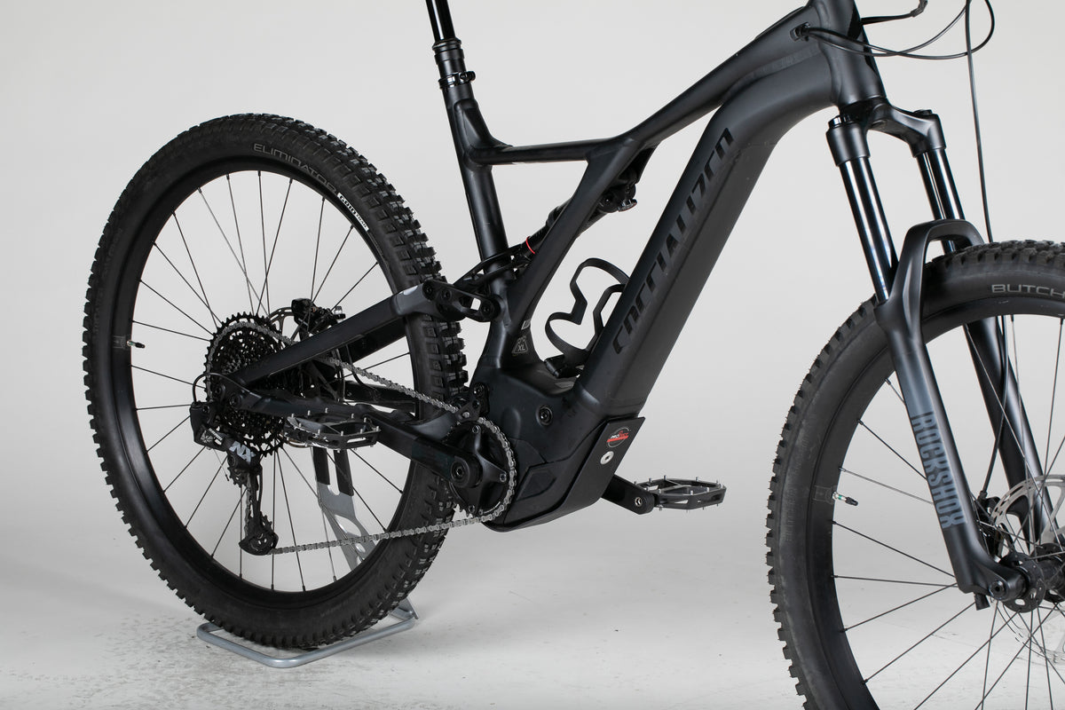 Specialized Turbo Levo - käytetty sähköpyörä 185-193 cm ajajalle