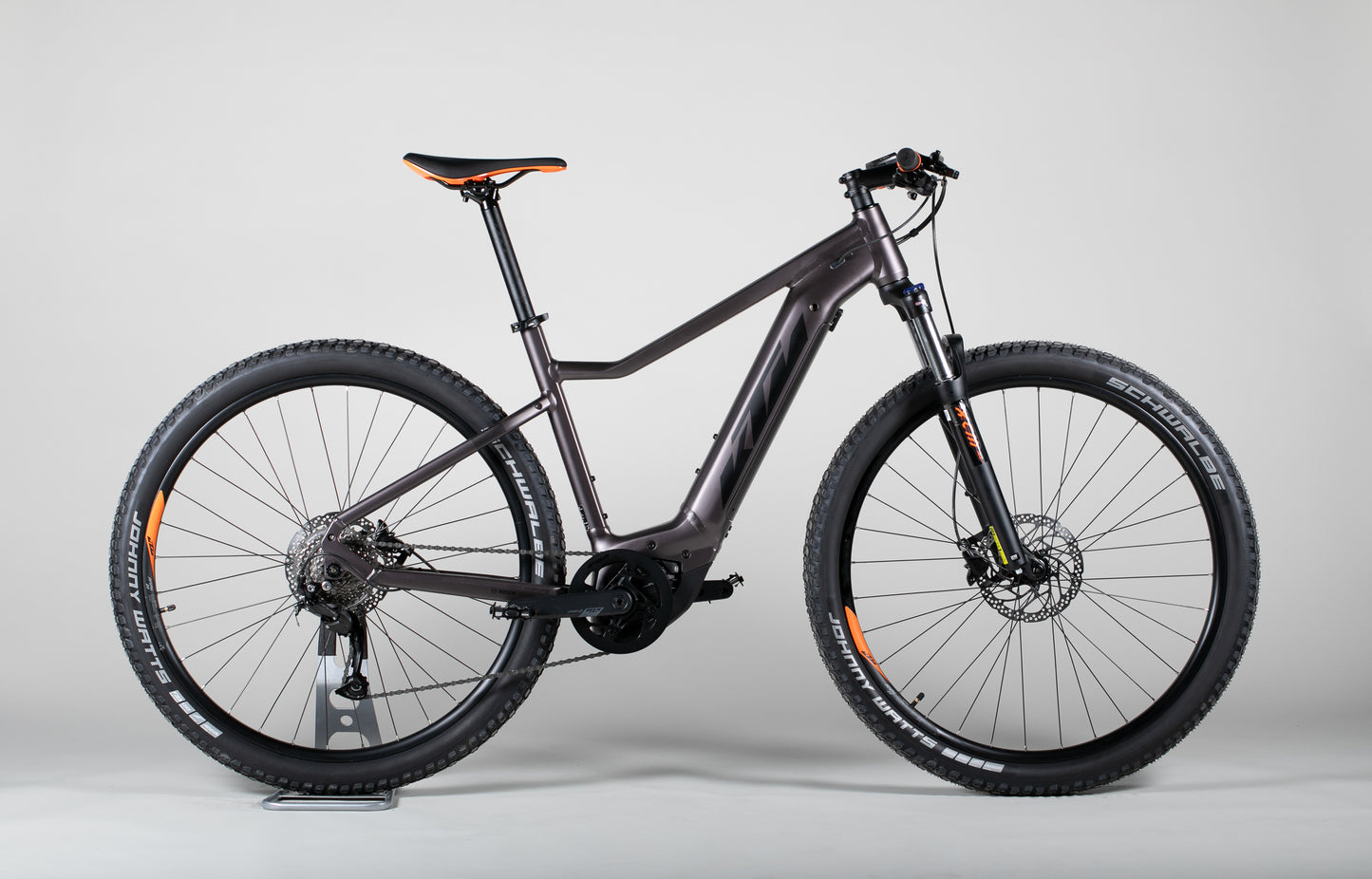 KTM Macina Race 592 - käytetty sähköpyörä 175-188 cm ajajalle