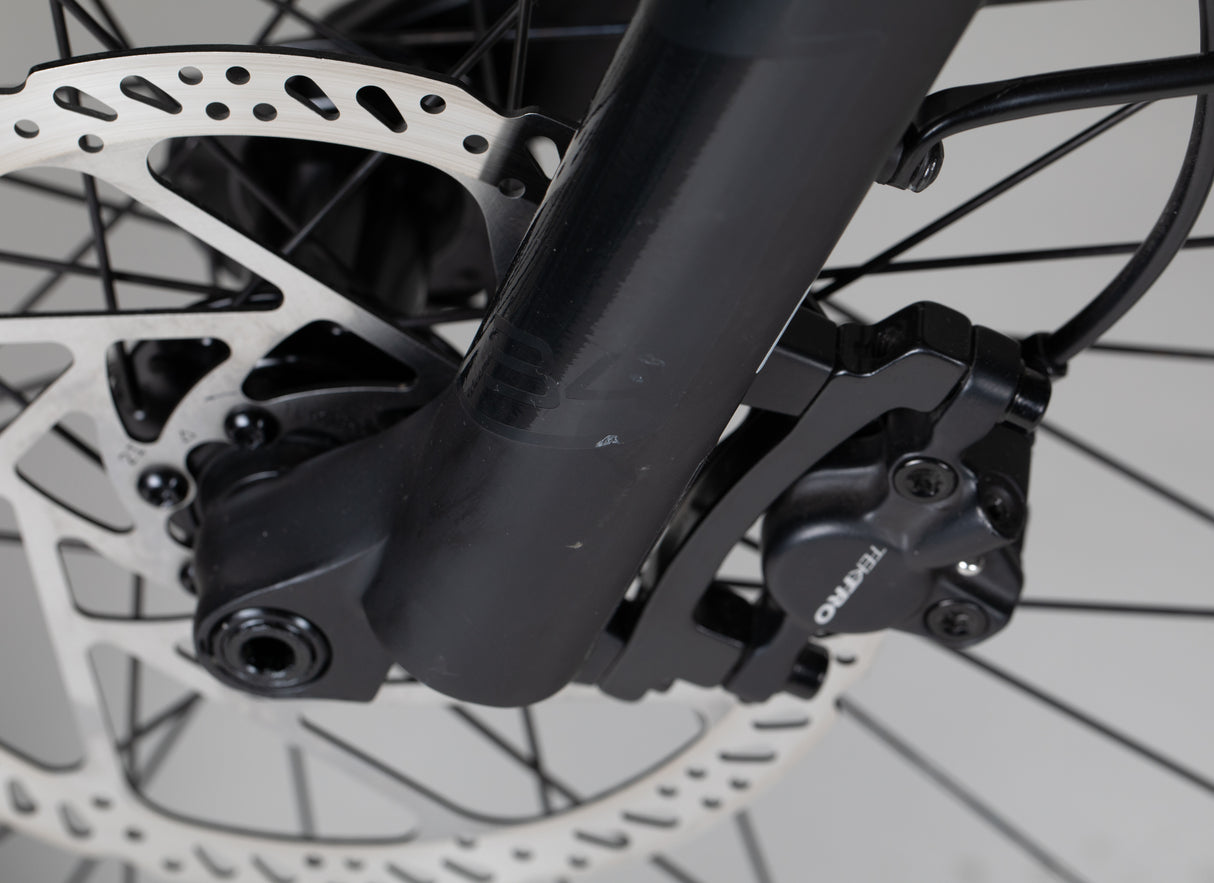 Trek Powerfly Sport 4 Equipped Gen 4 - käytetty sähköpyörä 188–195 cm ajajalle